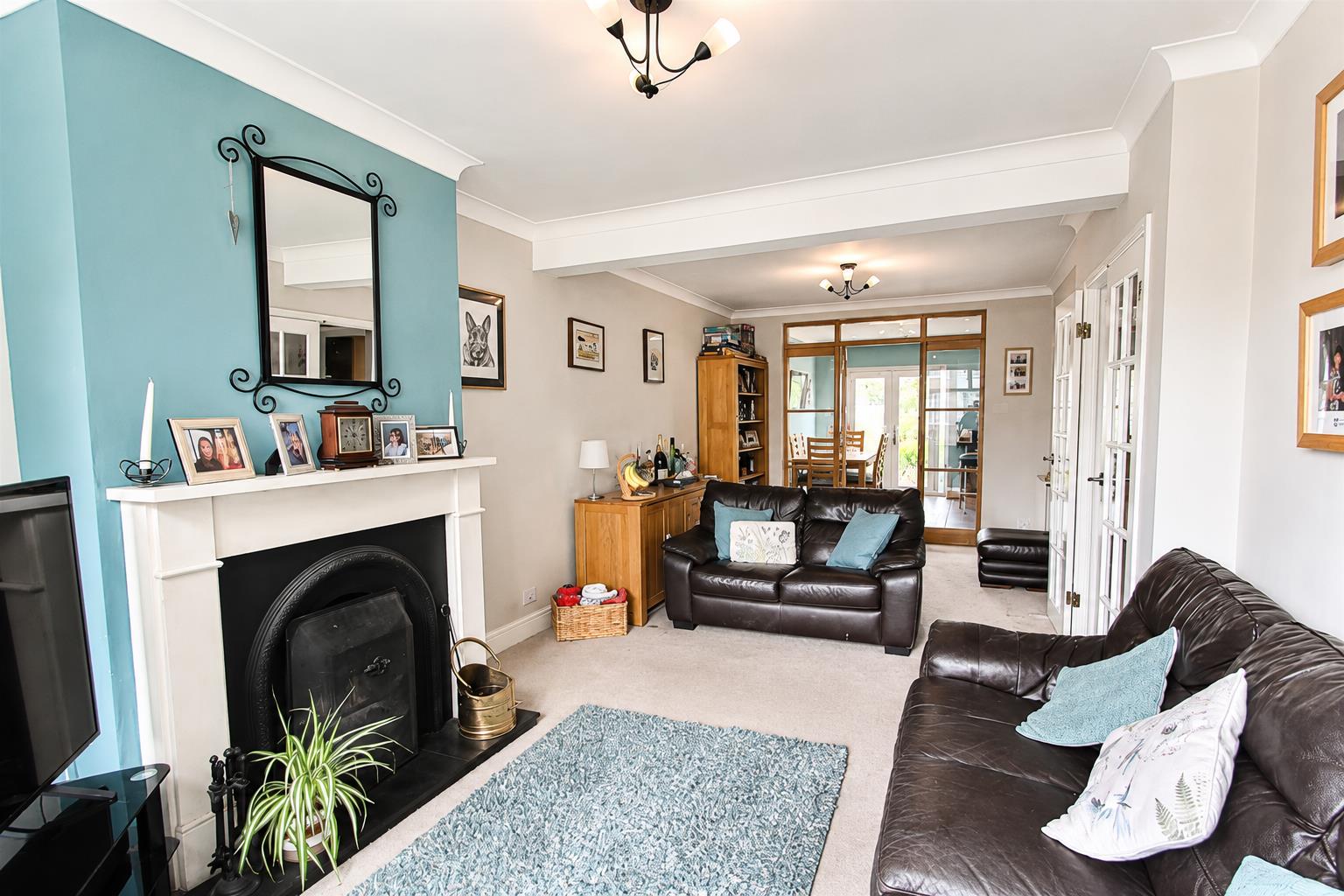 4 bed property in Brocks Drive, Sutton